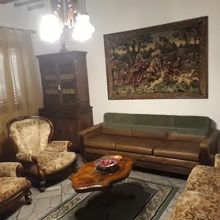 Apartment Casa Fedora -appartamento Uso Turistico Centro Storico Di *