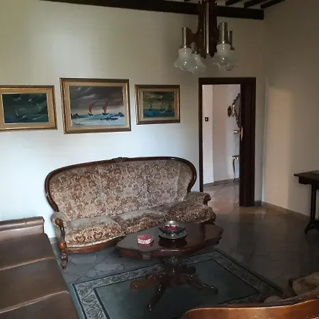 Casa Fedora -appartamento Uso Turistico Centro Storico Di Apartment Arezzo
