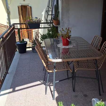 Apartment Casa Fedora -appartamento Uso Turistico Centro Storico Di Arezzo